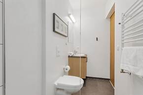 Blue Mountain Apartments by Heimaleiga