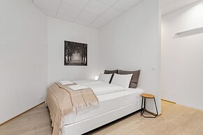 Blue Mountain Apartments by Heimaleiga