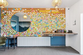 Blue Mountain Apartments by Heimaleiga