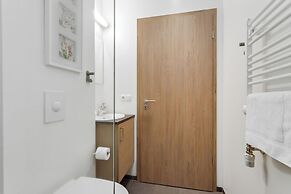 Blue Mountain Apartments by Heimaleiga