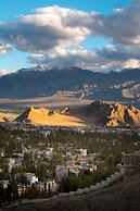 Welcomheritage Lha - Ri - Sa Resort