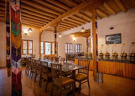 Welcomheritage Lha - Ri - Sa Resort