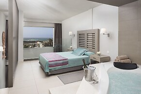 Hotel HD Beach Resort & SPA