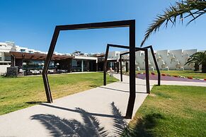 Hotel HD Beach Resort & SPA