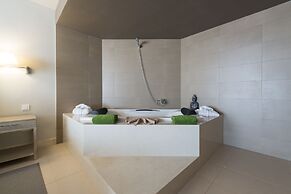 Hotel HD Beach Resort & SPA