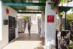 Apartamentos las Acacias