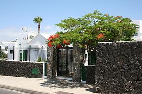 Apartamentos las Acacias