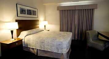 Heritage Inn & Suites