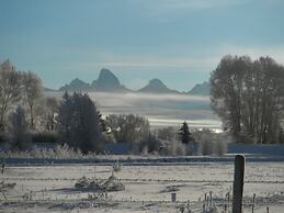 Teton Peaks Resort