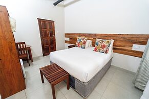 Mopani Lodge