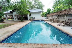 Mopani Lodge
