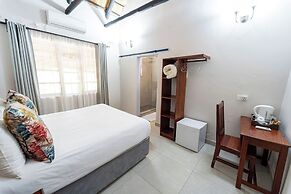 Mopani Lodge