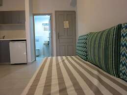 Amaryllis Hotel Apartments