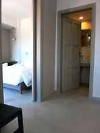 Amaryllis Hotel Apartments