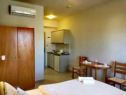 Amaryllis Hotel Apartments