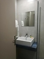 Amaryllis Hotel Apartments