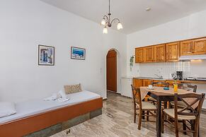 Galini Apartments and Studios