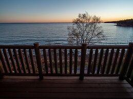 Grand Superior Lodge