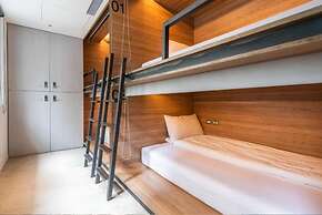 Bouti City Capsule Inn - Hostel