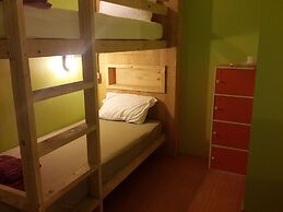 Relax Corner Inn - Hostel