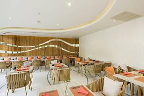 Bandara Beach Resort, Phuket