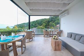 Bandara Beach Resort, Phuket