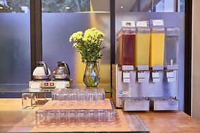 Bandara Beach Resort, Phuket