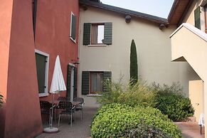 Residence Borgo Mondragon