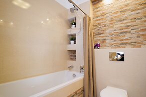 Old Town Luxury Apartments by Amstra