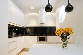 Wawel Luxury Apartments by Amstra