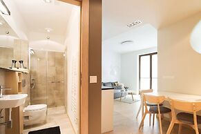 Wawel Luxury Apartments by Amstra