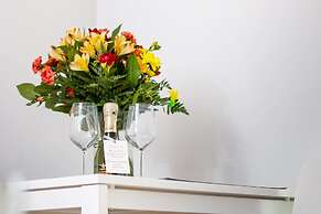 Wawel Luxury Apartments by Amstra