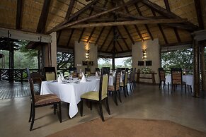 Lukimbi Safari Lodge