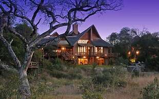 Lukimbi Safari Lodge