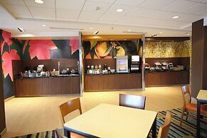 Fairfield Inn & Suites East Grand Forks