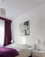 Chopin Apartments Platinum Towers