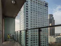 Chopin Apartments Platinum Towers