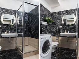 Chopin Apartments Platinum Towers