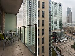 Chopin Apartments Platinum Towers