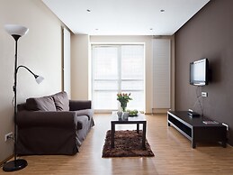 Chopin Apartments Platinum Towers