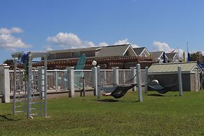 Islander Hotel & Resort