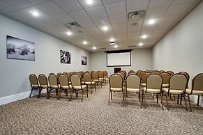 Islander Hotel & Resort