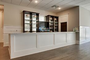 Islander Hotel & Resort