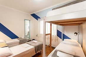 Trem Azul Hostel