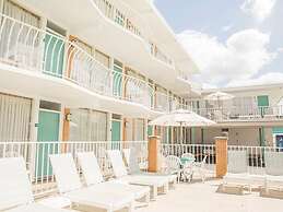 Biscayne Family Resort