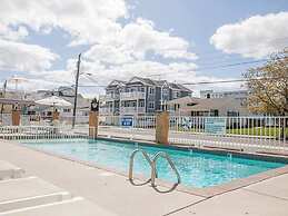 Biscayne Family Resort
