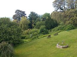Lisle Combe