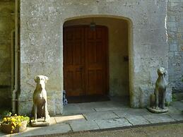 Lisle Combe