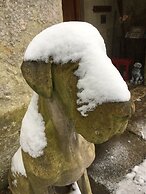 Lisle Combe
