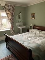 Lisle Combe